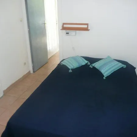 Appartamento Hyères, 2 Pièces, 3 Personnes - Fr-1-335-47 *